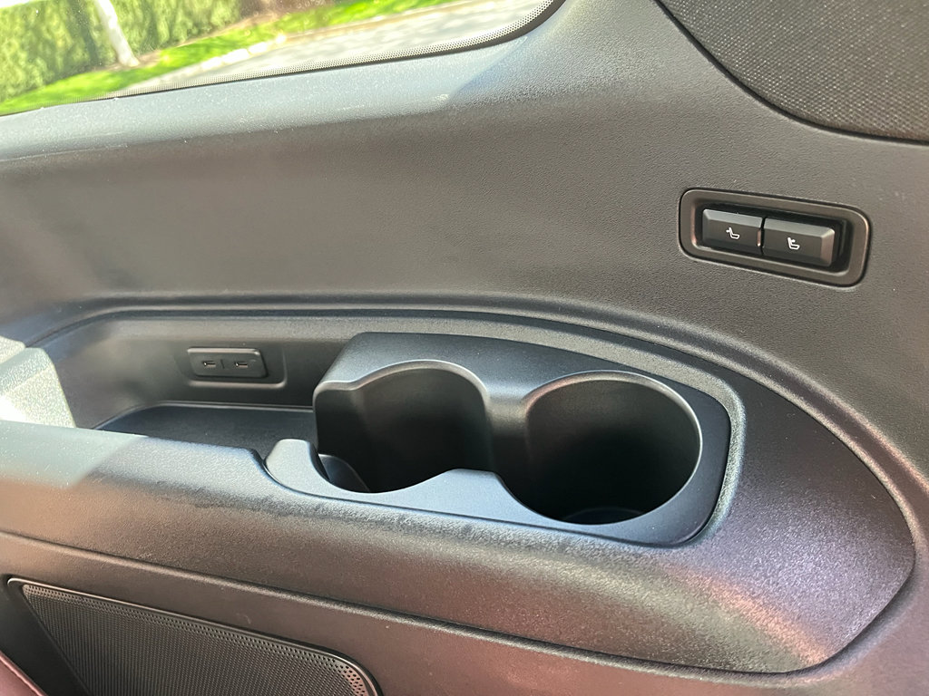 Used 2025 Lincoln Navigator Reserve image 37