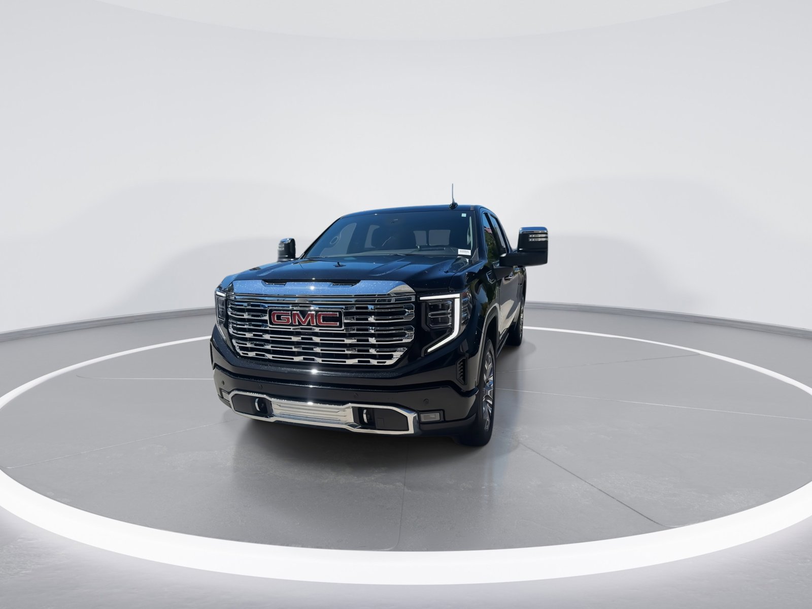 Used 2024 GMC Sierra 1500 Denali w/ Denali Reserve Package image 3