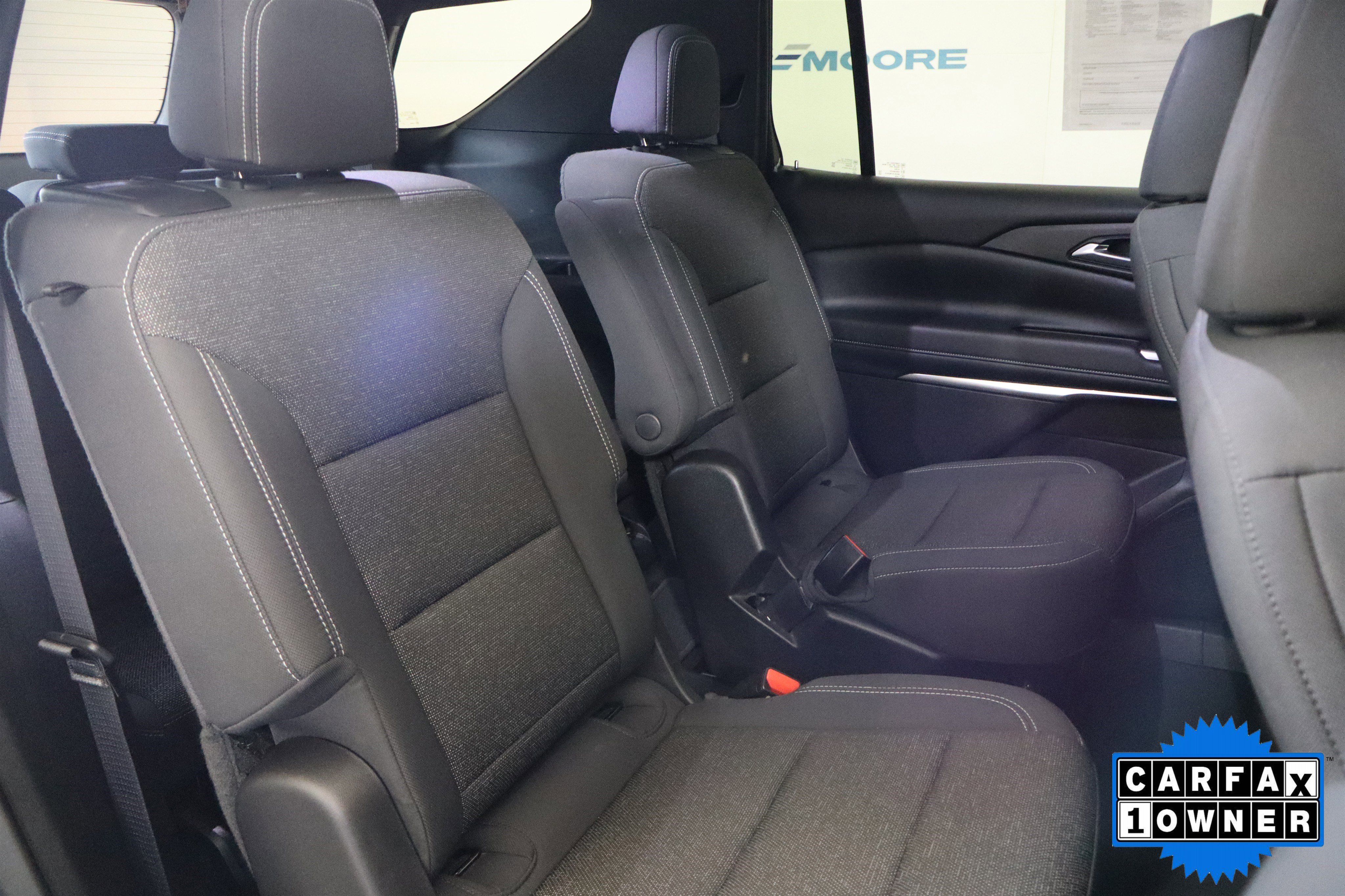 Used 2025 Chevrolet Traverse LT image 19