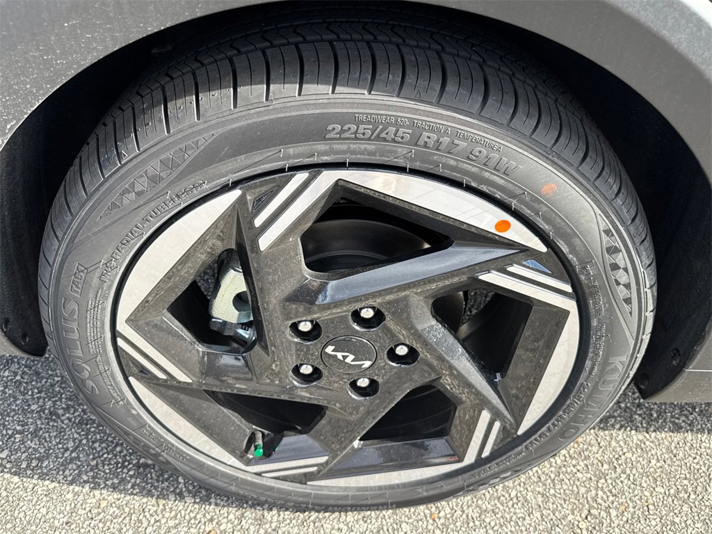 New 2025 Kia K4 EX image 17