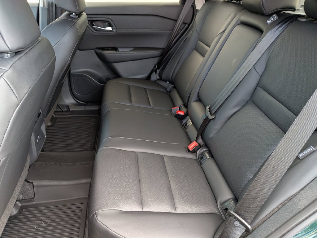 New 2026 Nissan Rogue Dark Armor AWD/4WD image 29