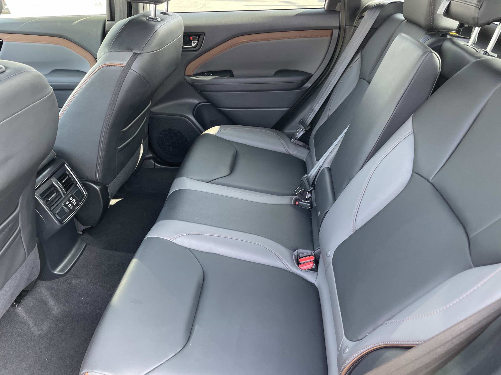 Used 2025 Subaru Forester Sport image 22