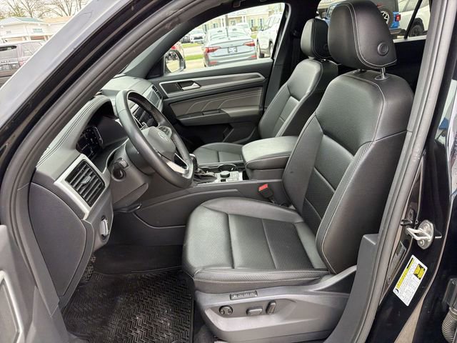 Used 2023 Volkswagen Atlas Cross Sport SEL image 13