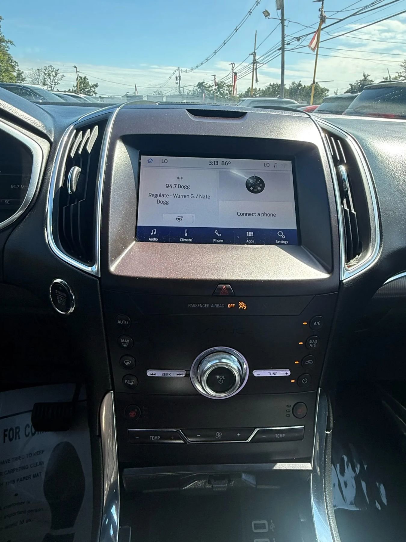 Used 2020 Ford Edge Titanium image 19