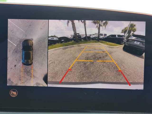 Used 2025 Cadillac XT4 Premium Luxury FWD image 25