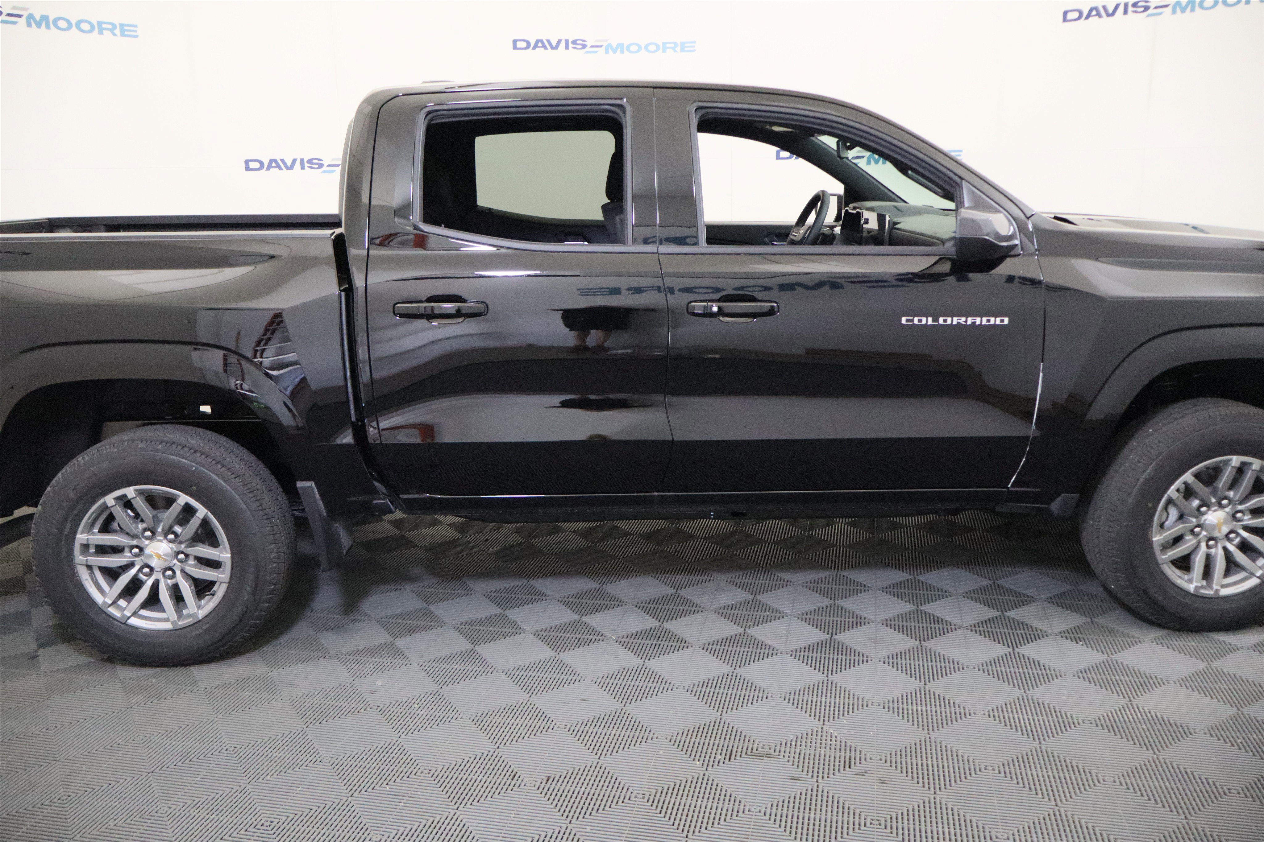 New 2026 Chevrolet Colorado LT w/ Advanced Trailering Package AWD/4WD image 5
