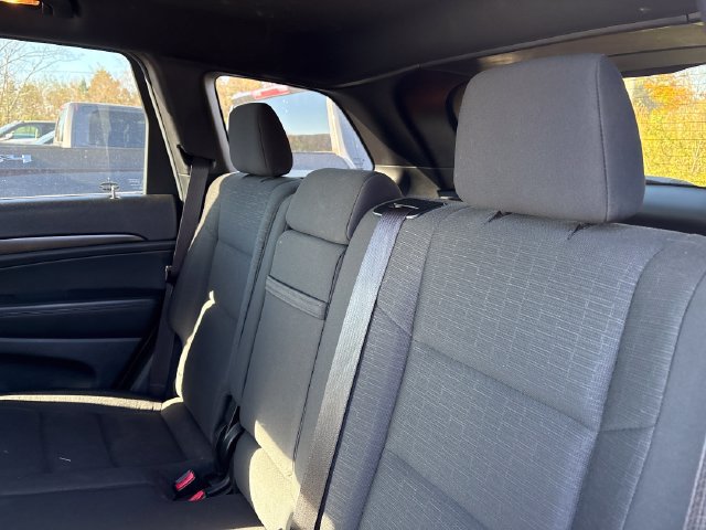 Used 2014 Jeep Grand Cherokee Laredo AWD/4WD image 10