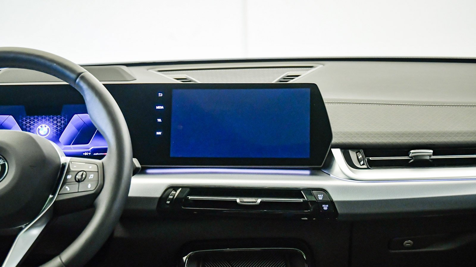 Used 2025 BMW X2 xDrive28i w/ Premium Package image 14