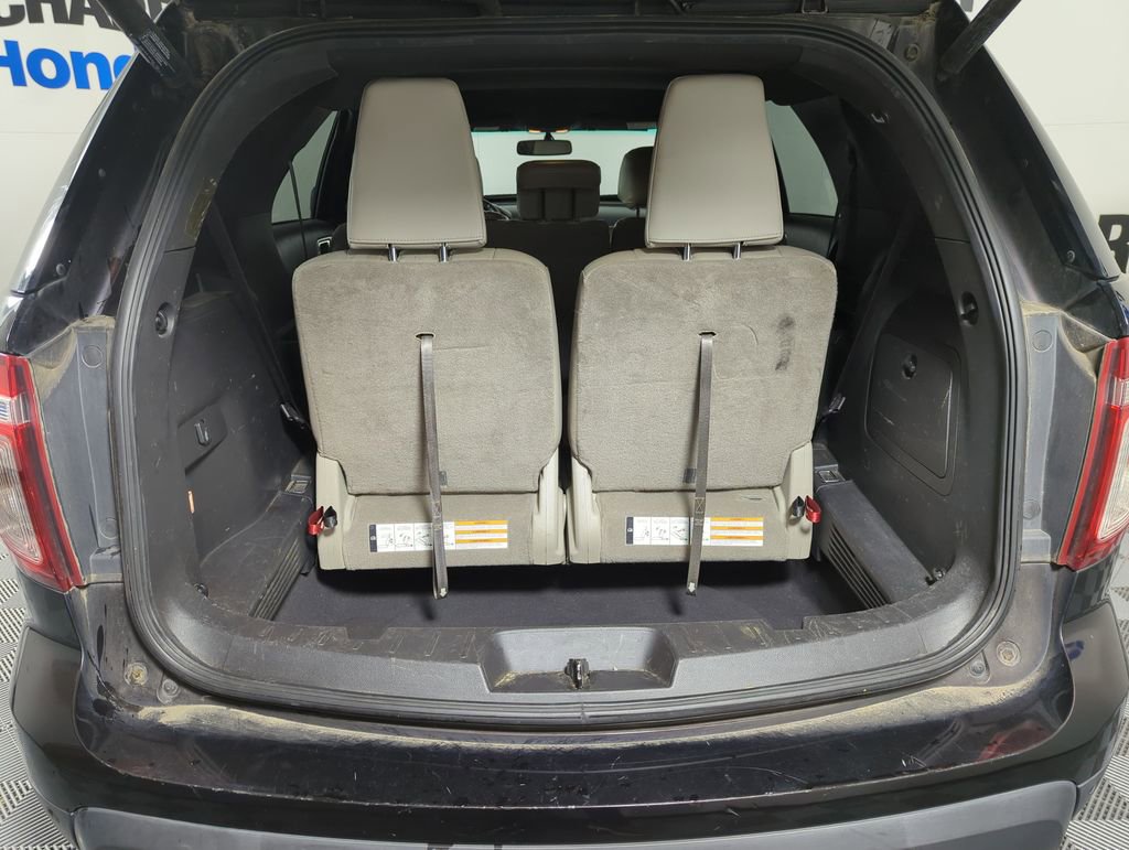 Used 2014 Ford Explorer XLT w/ Equipment Group 202A image 18