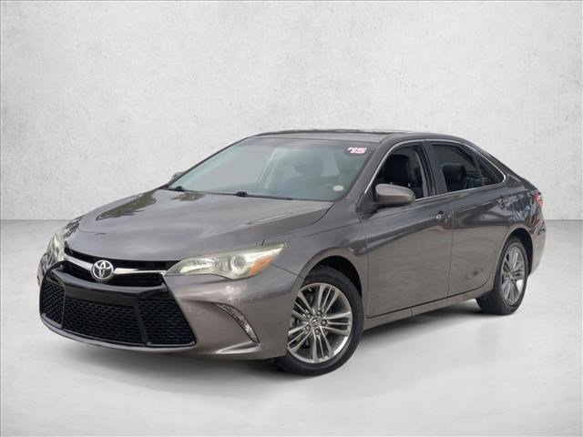 Used 2015 Toyota Camry SE image 1