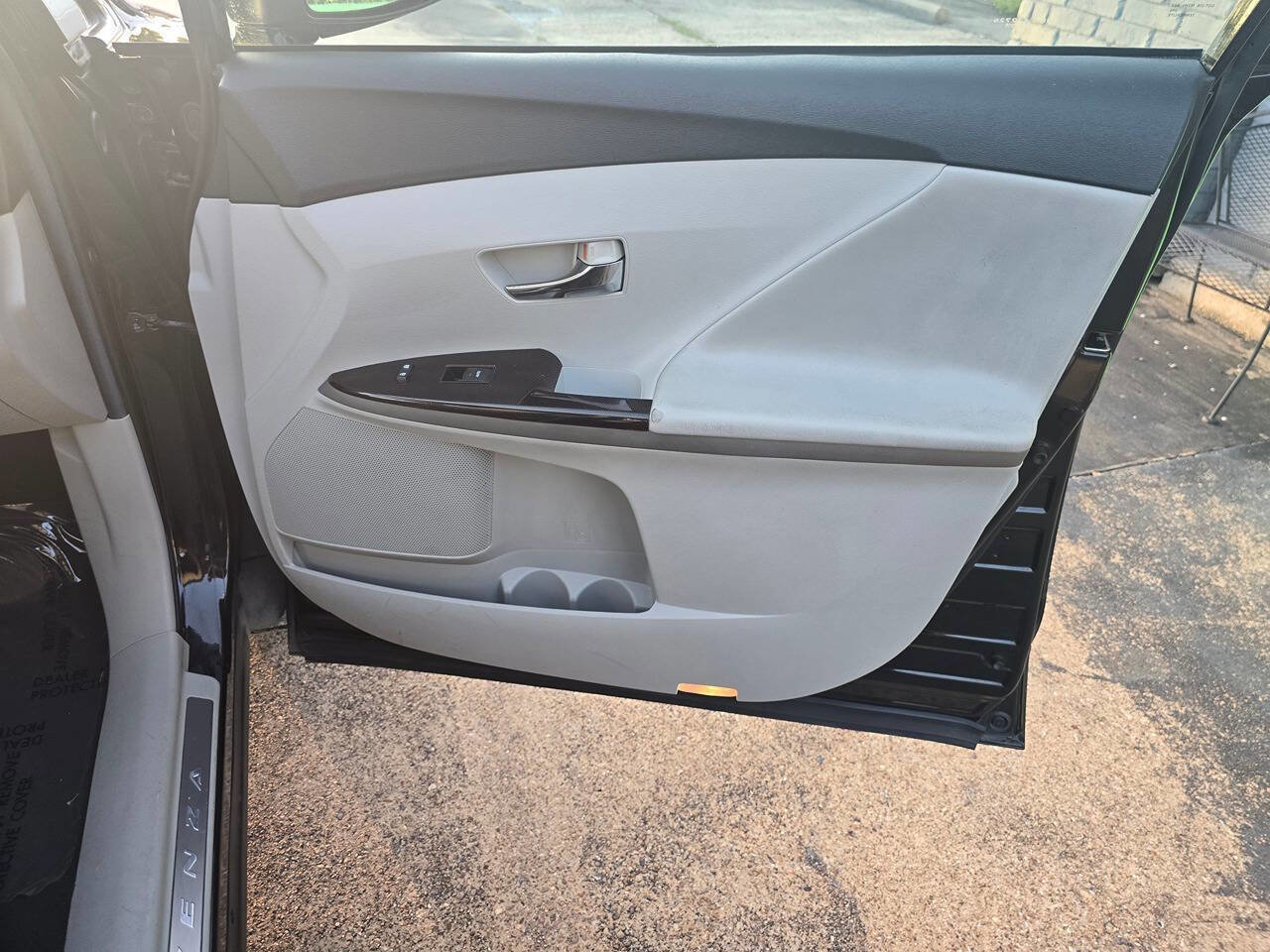 Used 2012 Toyota Venza LE image 21