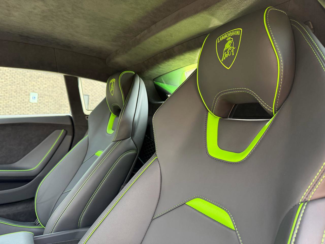 Used 2023 Lamborghini Huracan Tecnica RWD image 28