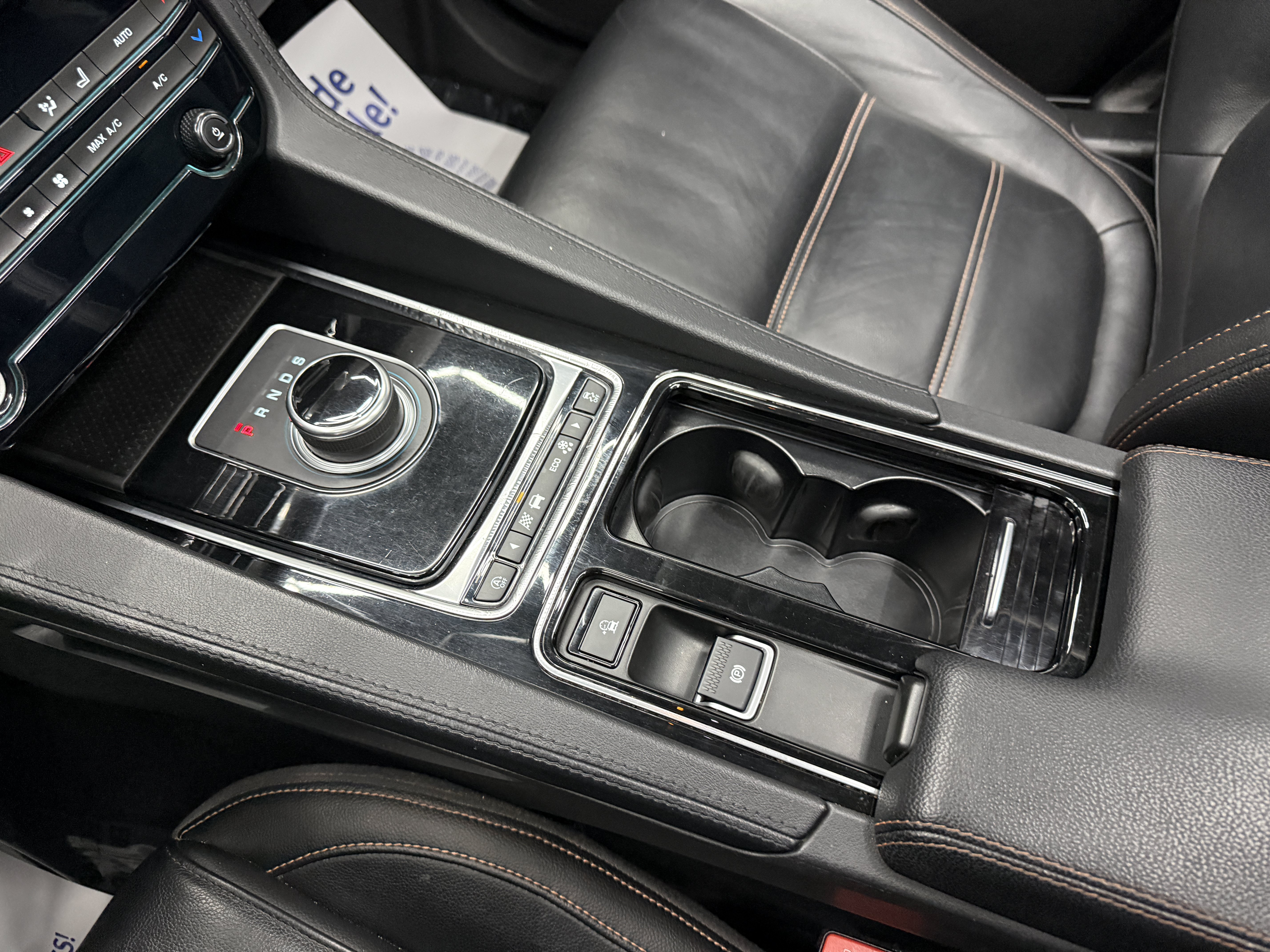 Used 2020 Jaguar F-PACE Prestige AWD/4WD image 22