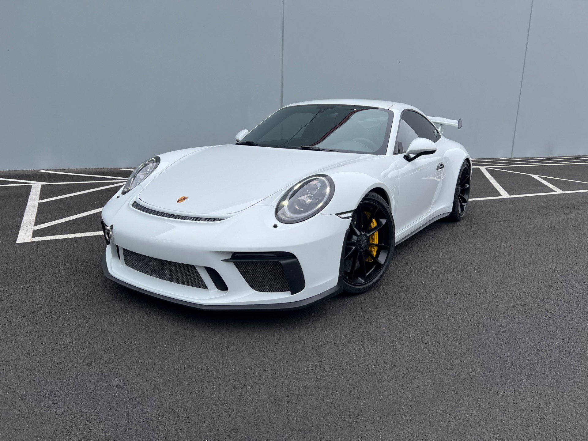 Used 2018 Porsche 911 GT3 RWD image 4