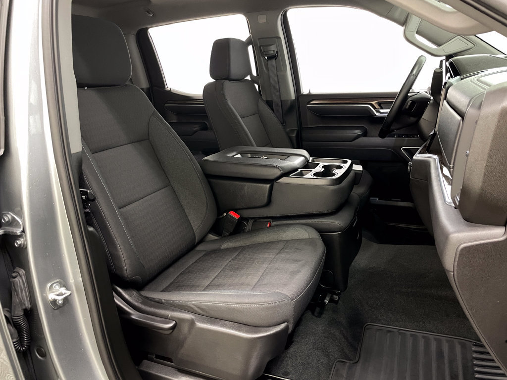 Certified 2025 Chevrolet Silverado 1500 LT AWD/4WD image 38