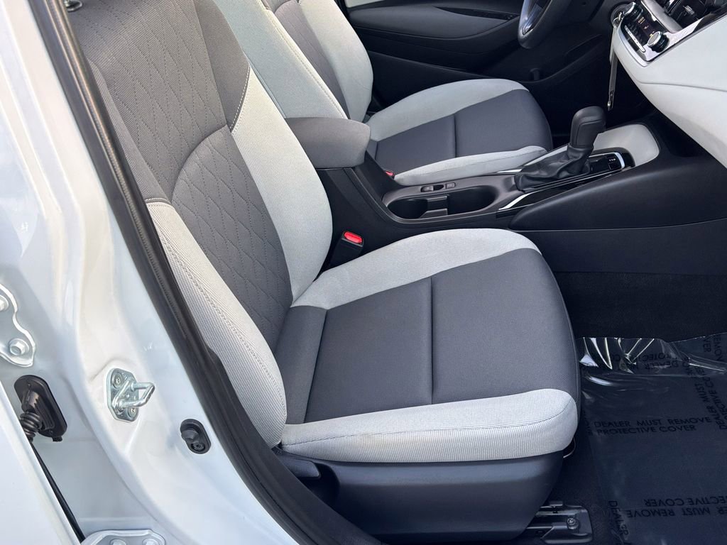 Used 2024 Toyota Corolla LE image 30