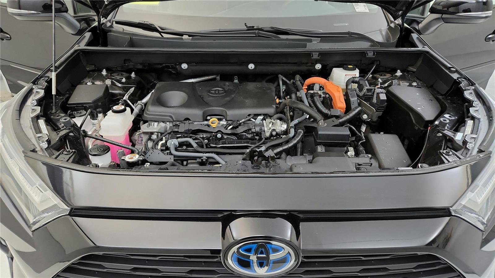 Used 2024 Toyota RAV4 AWD Hybrid image 34