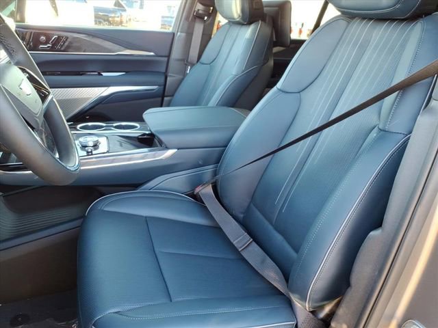 New 2026 Cadillac Escalade IQ Luxury 2 image 5