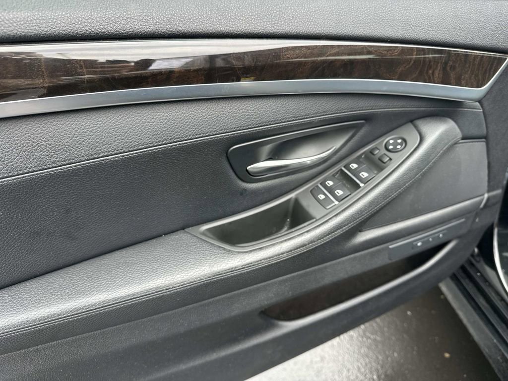 Used 2016 BMW 535i xDrive Sedan image 15
