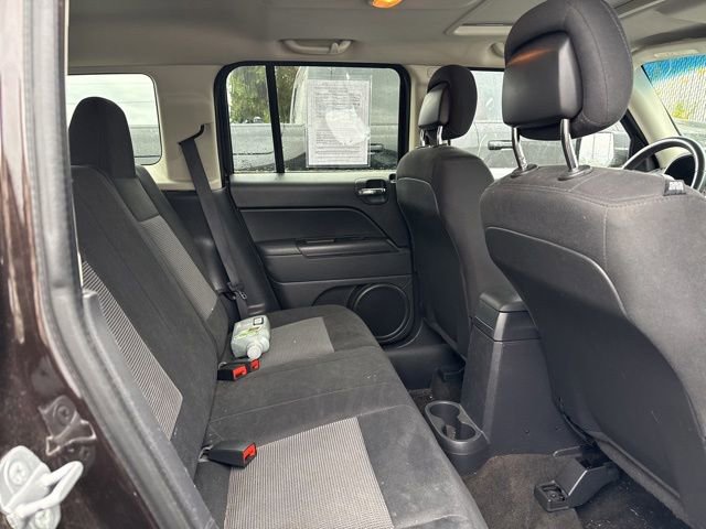 Used 2014 Jeep Patriot Latitude w/ Sun/Sound Group AWD/4WD image 14