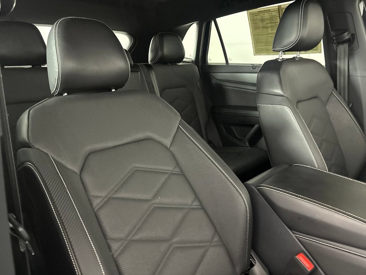 Used 2024 Volkswagen Atlas Cross Sport SE w/ Panoramic Sunroof Package FWD image 29