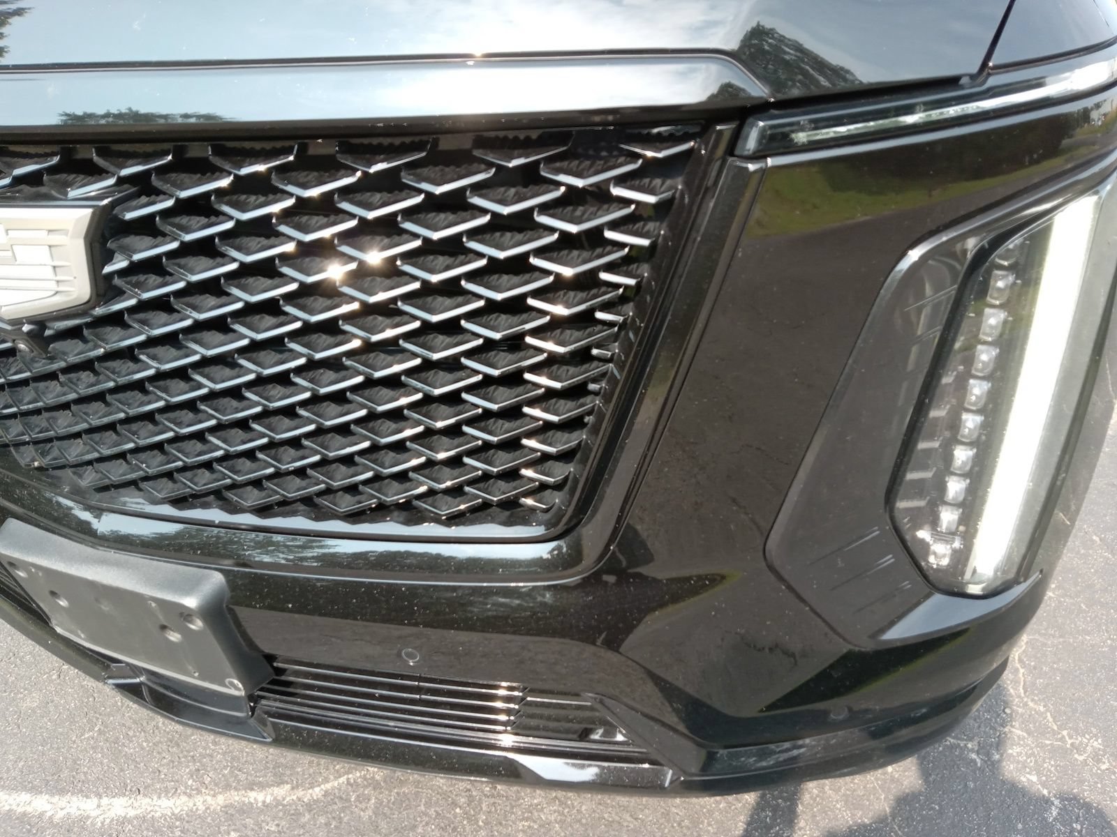 Used 2025 Cadillac Escalade ESV Sport Platinum AWD/4WD image 7