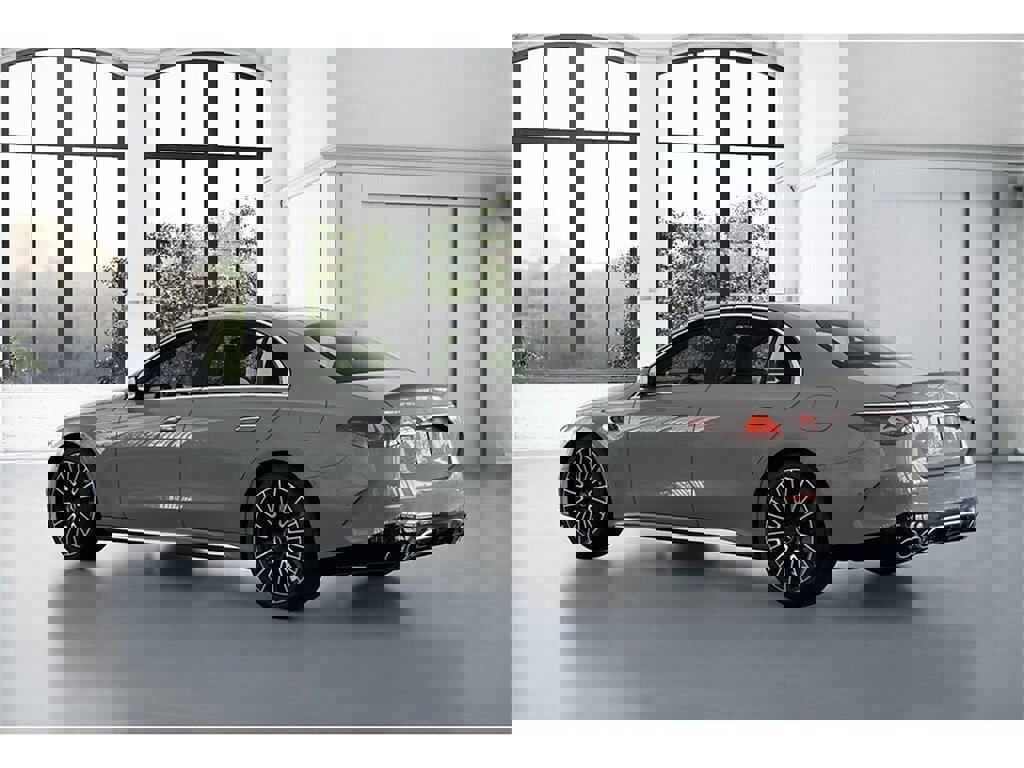 New 2026 Mercedes-Benz E 53 AMG e 4MATIC Sedan image 30