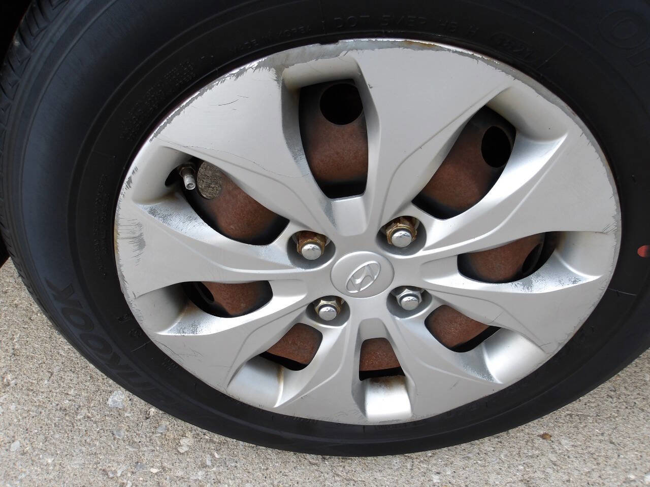 Used 2015 Hyundai Accent GLS image 23