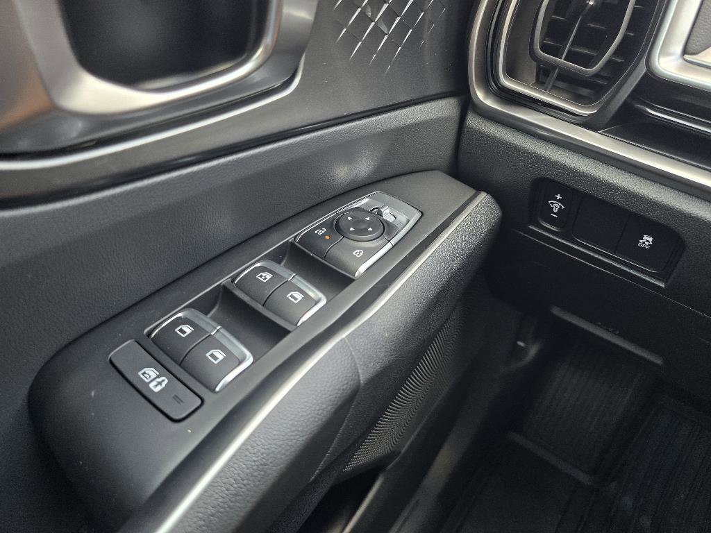 New 2026 Kia Sorento LX FWD image 12