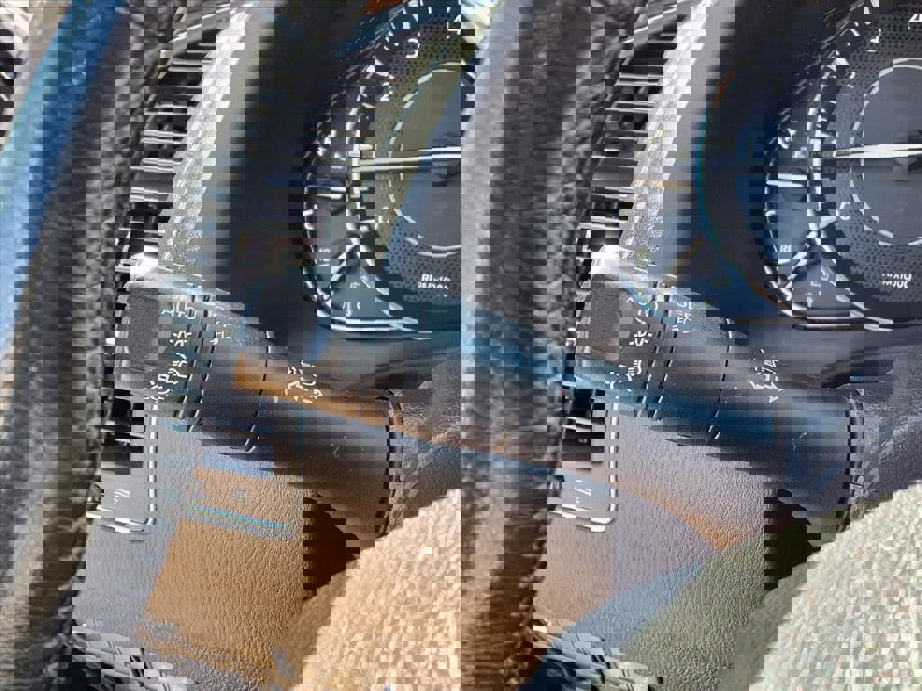 Used 2020 Nissan Armada SL w/ Premium Package image 18