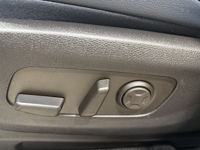 Certified 2025 Kia Carnival SX Prestige FWD image 28