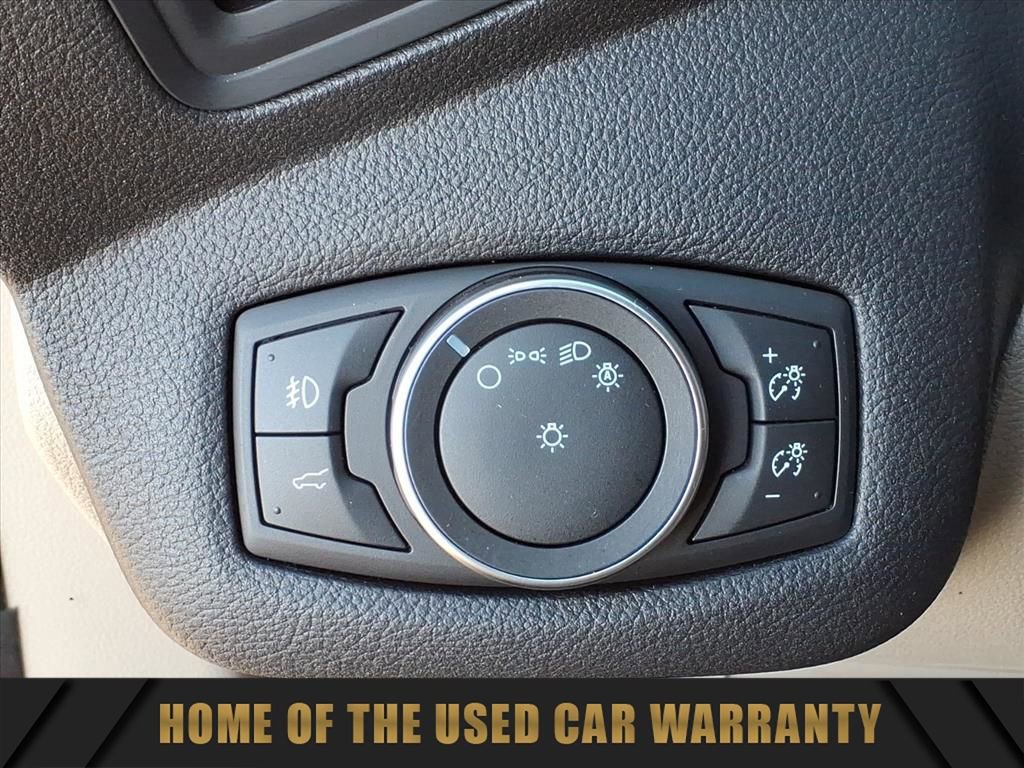 Used 2018 Ford Escape SE image 18