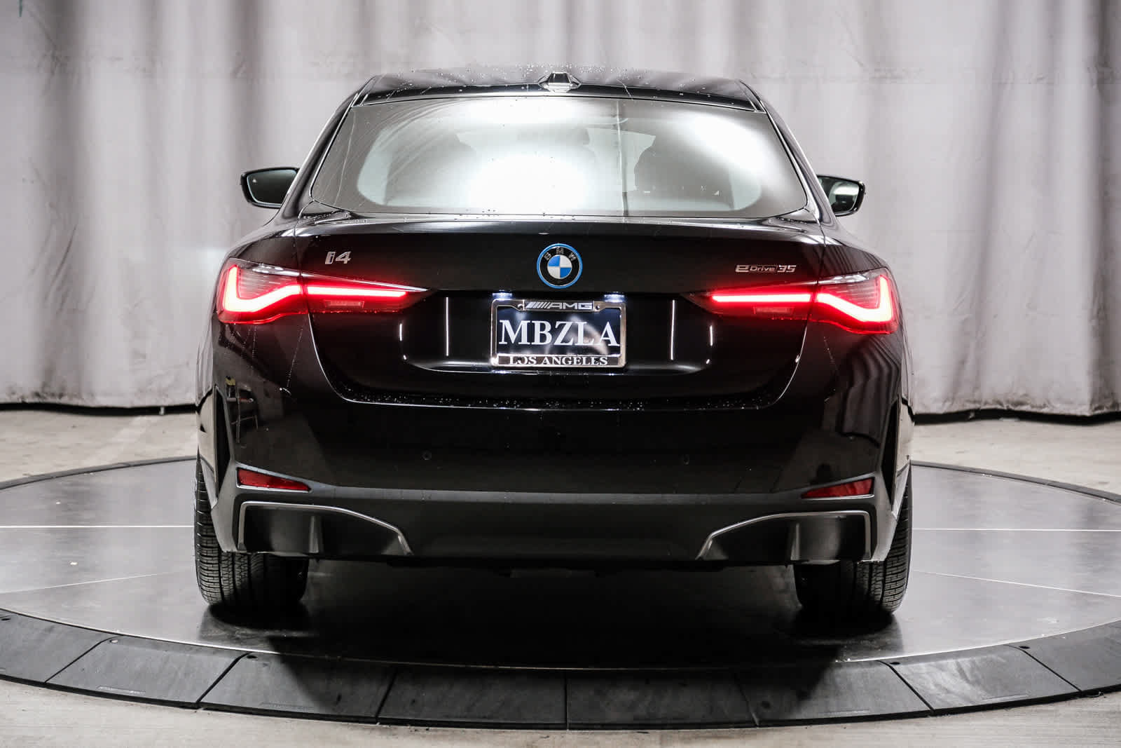 Used 2024 BMW i4 eDrive35 w/ Convenience Package RWD image 3