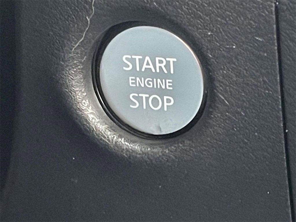 Certified 2022 Nissan Frontier PRO-4X w/ Off-Road Protection Package image 30