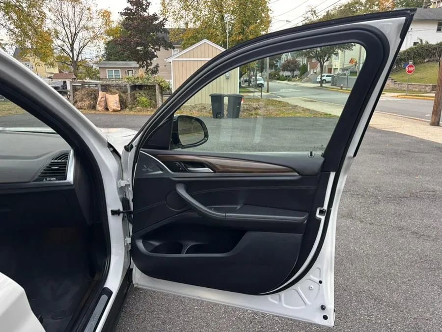 Used 2018 BMW X3 xDrive30i image 23