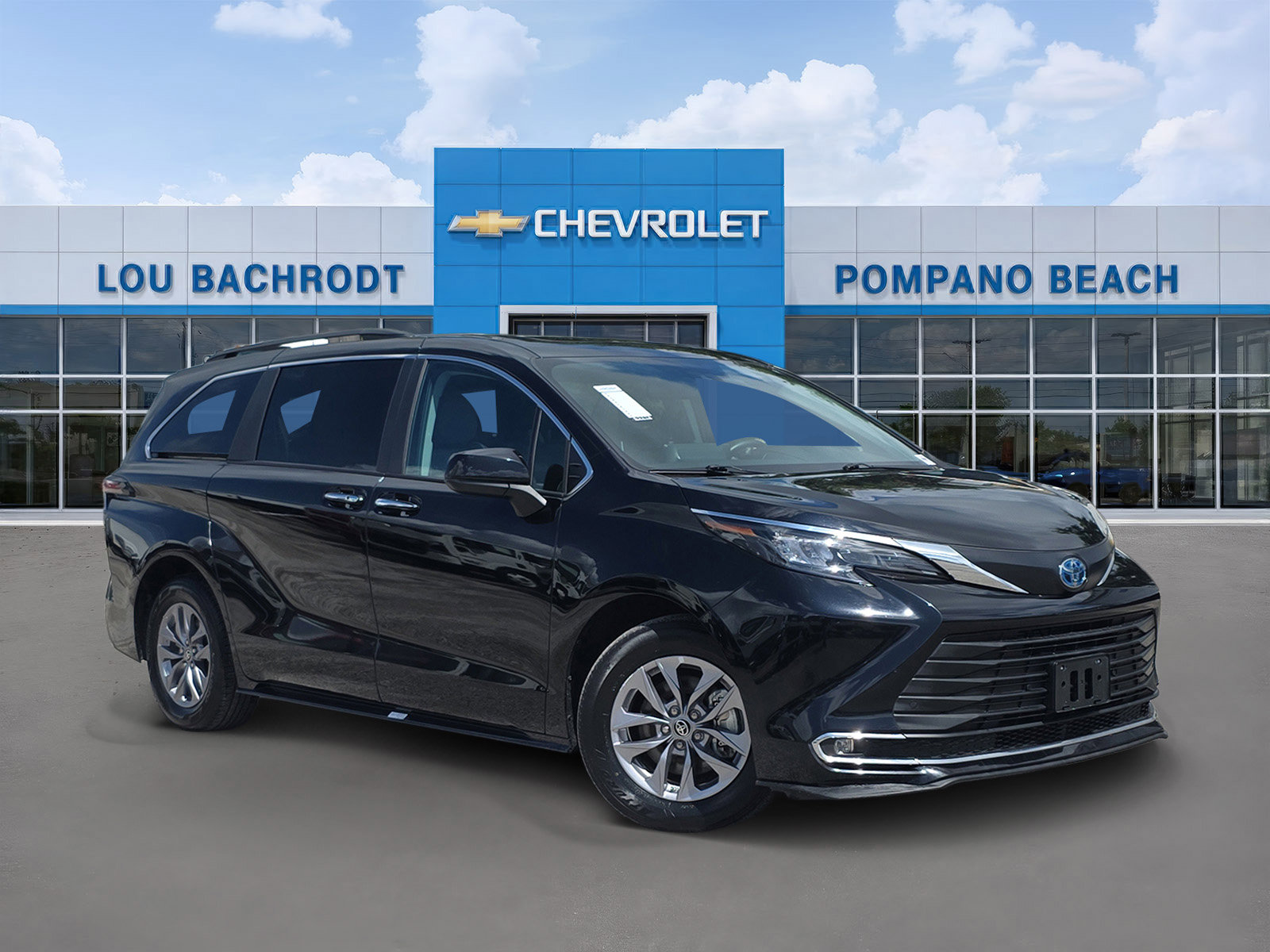 Used 2024 Toyota Sienna XLE