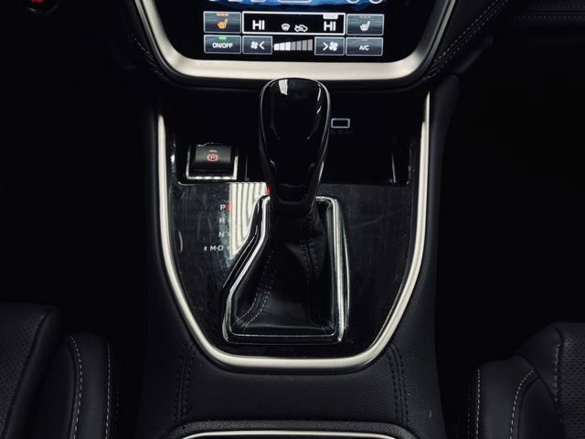 Used 2023 Subaru Outback Limited AWD/4WD image 35