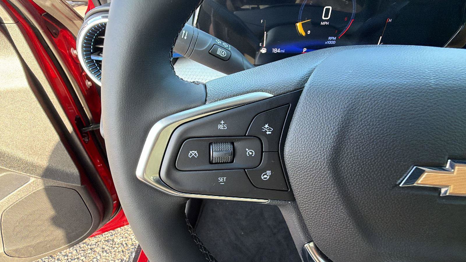 New 2026 Chevrolet Trax LT w/ Sunroof Package FWD image 22