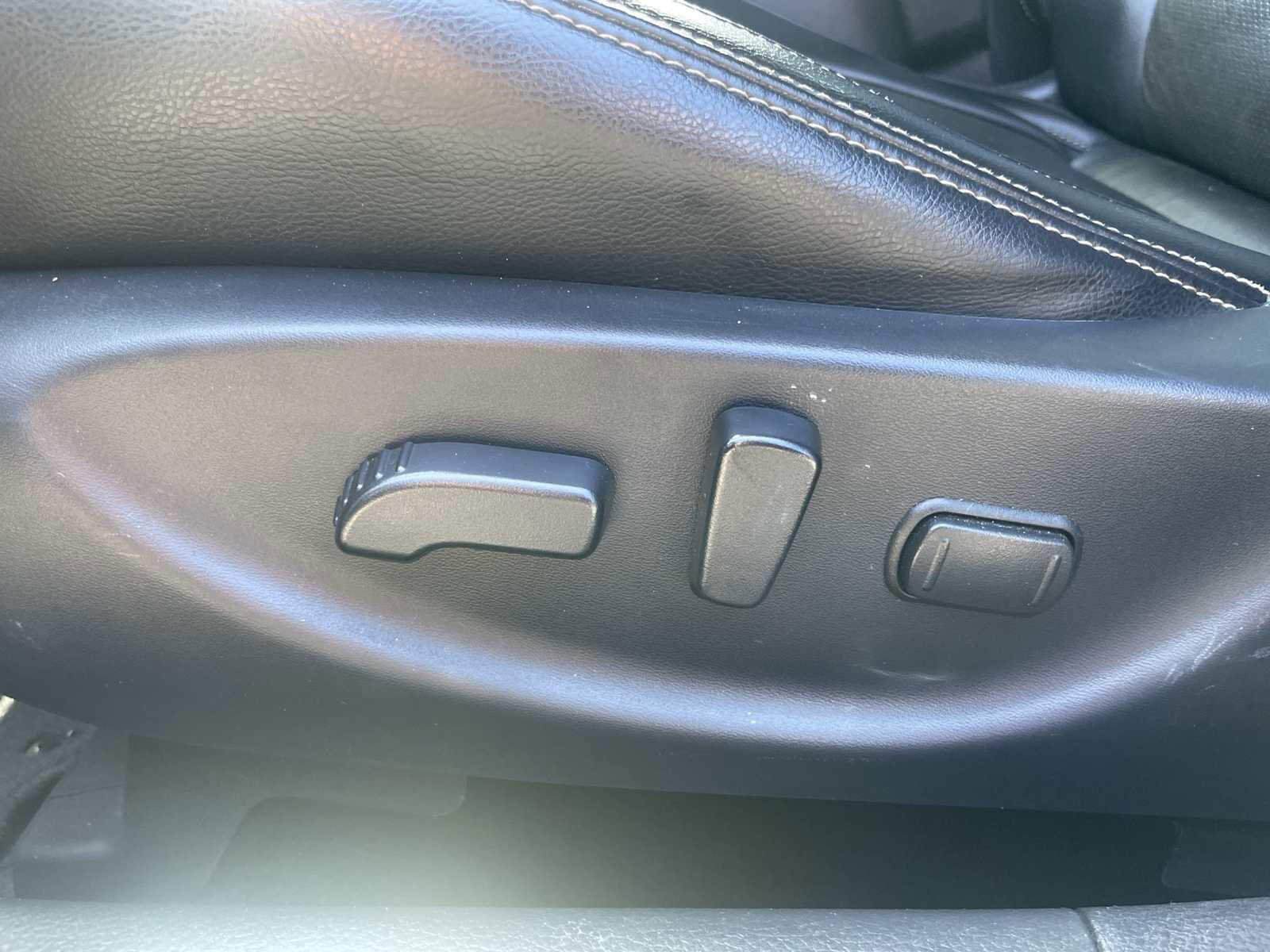 Used 2021 Nissan Maxima 3.5 SV w/ Floor Mat Group FWD image 6