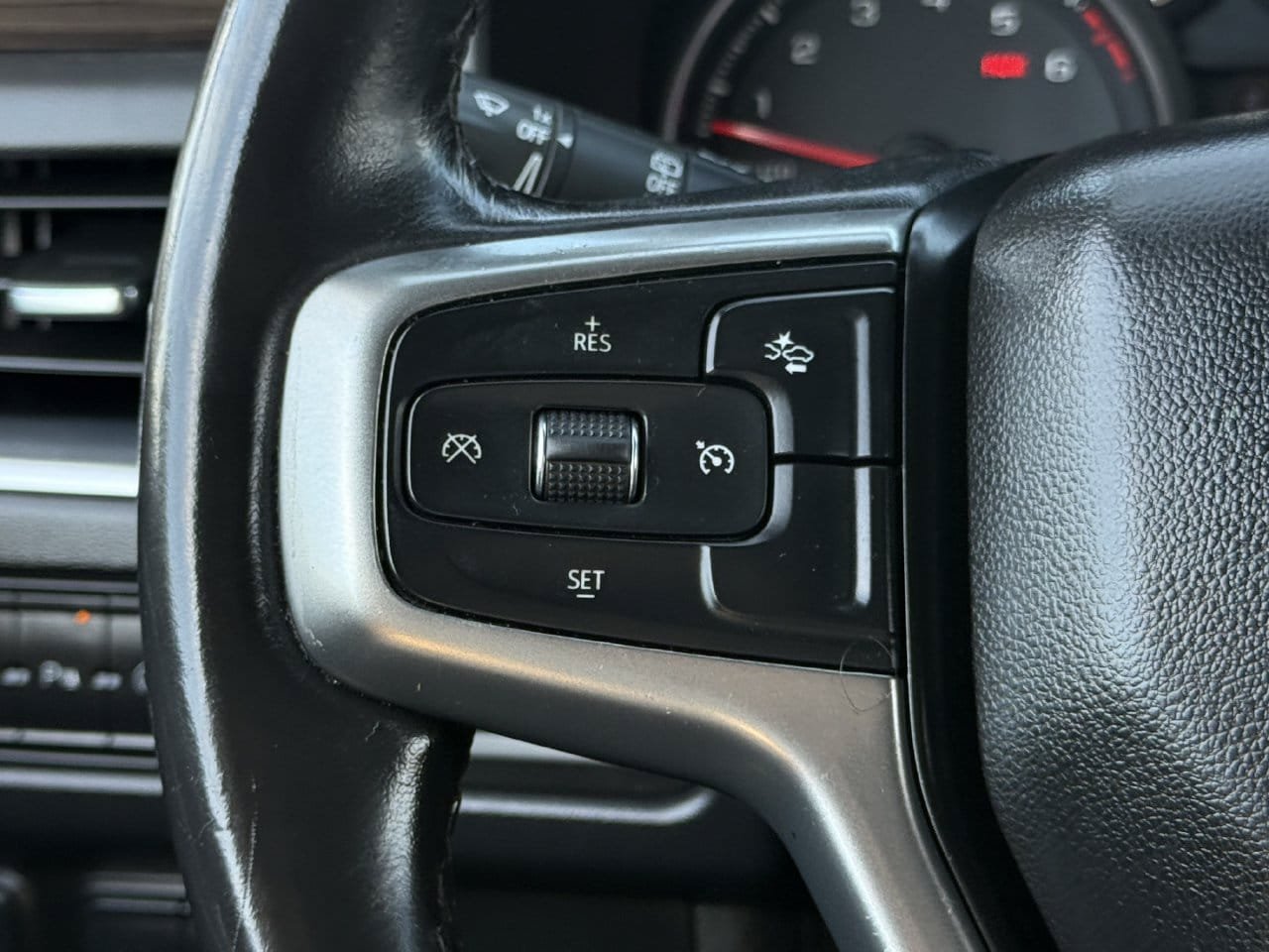 Used 2021 Chevrolet Tahoe LT RWD image 13