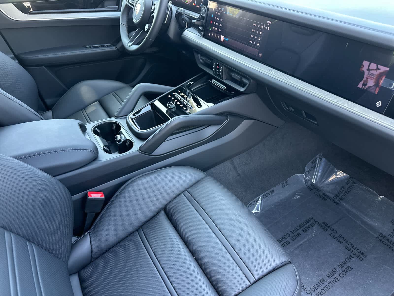 New 2026 Porsche Cayenne S AWD/4WD image 17