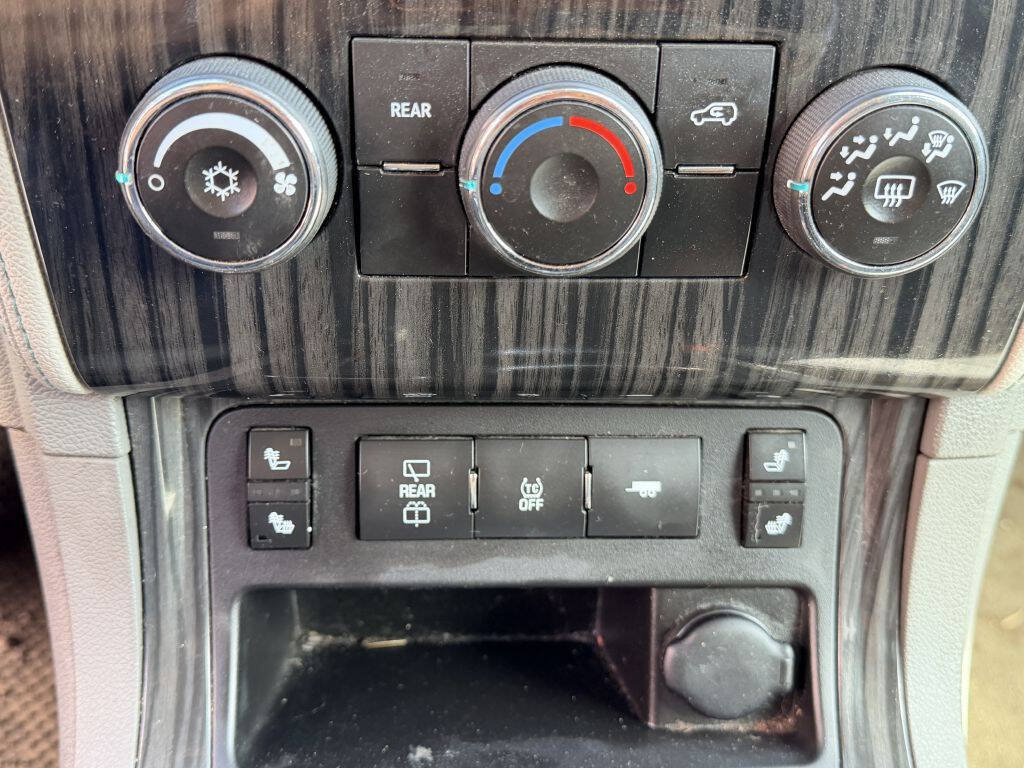Used 2013 Chevrolet Traverse LT AWD/4WD image 21