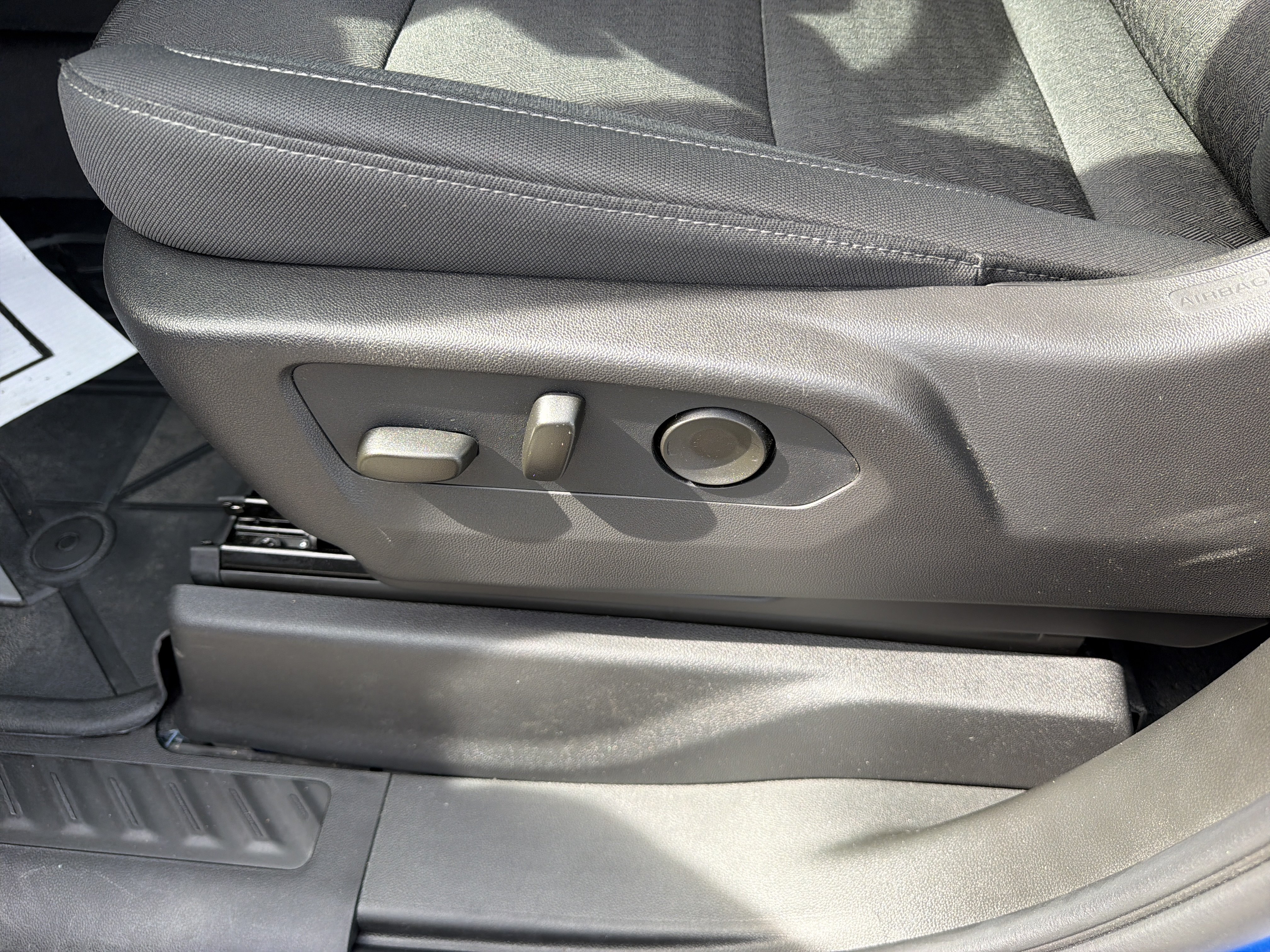Certified 2026 Chevrolet Silverado 1500 Custom AWD/4WD image 16