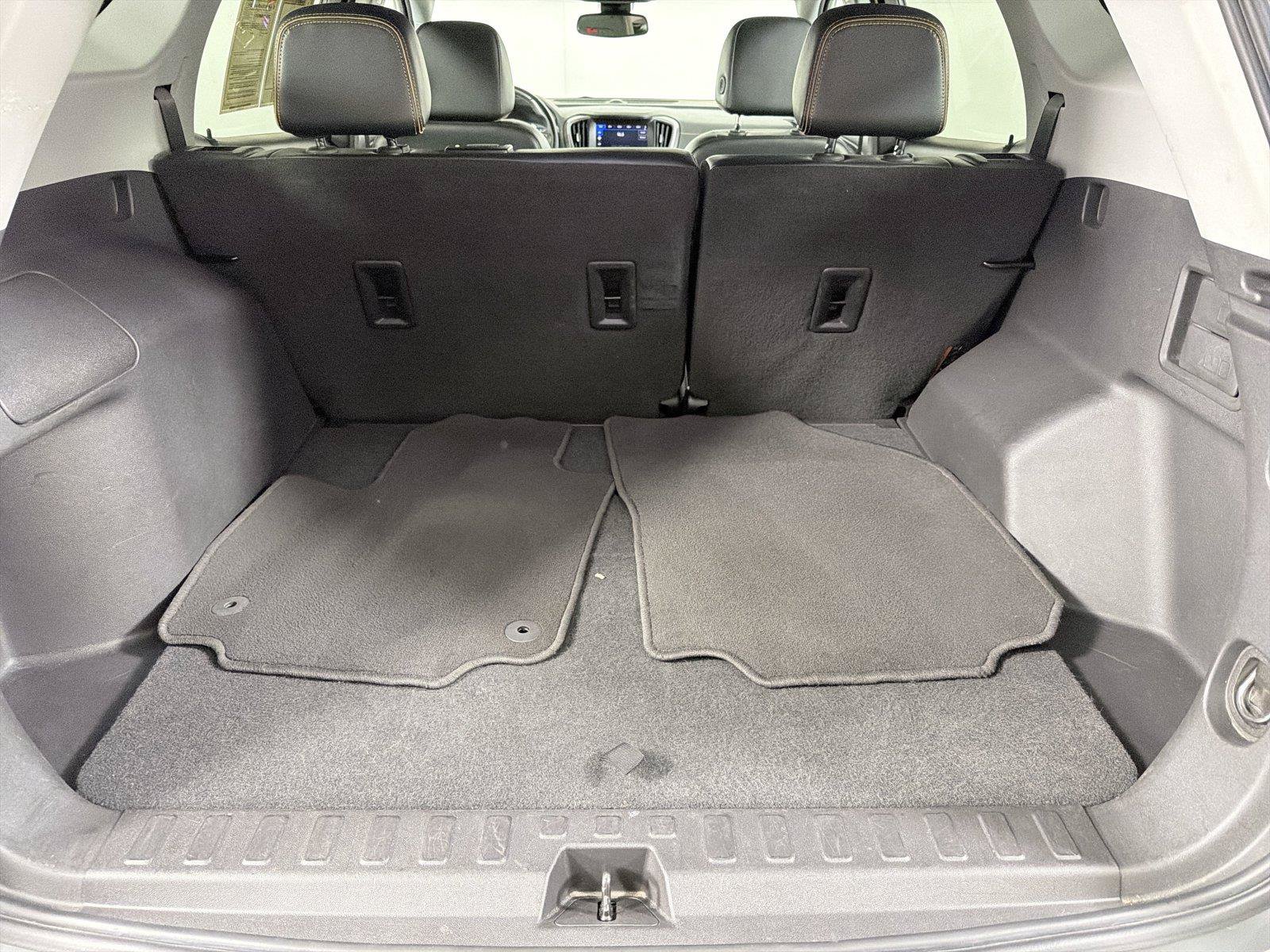 Certified 2024 GMC Terrain AT4 AWD/4WD image 16