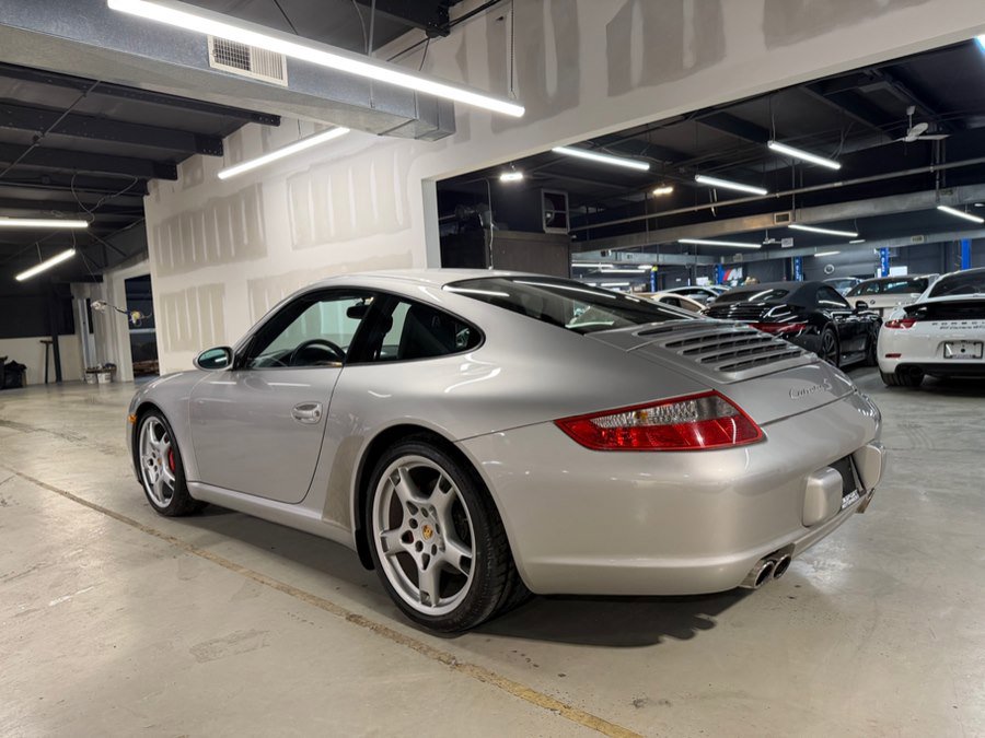 Used 2006 Porsche 911 Carrera S image 2
