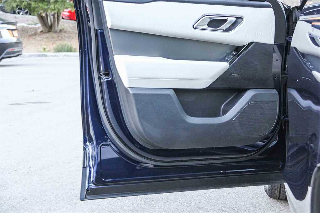 Used 2021 Land Rover Range Rover Velar S image 22