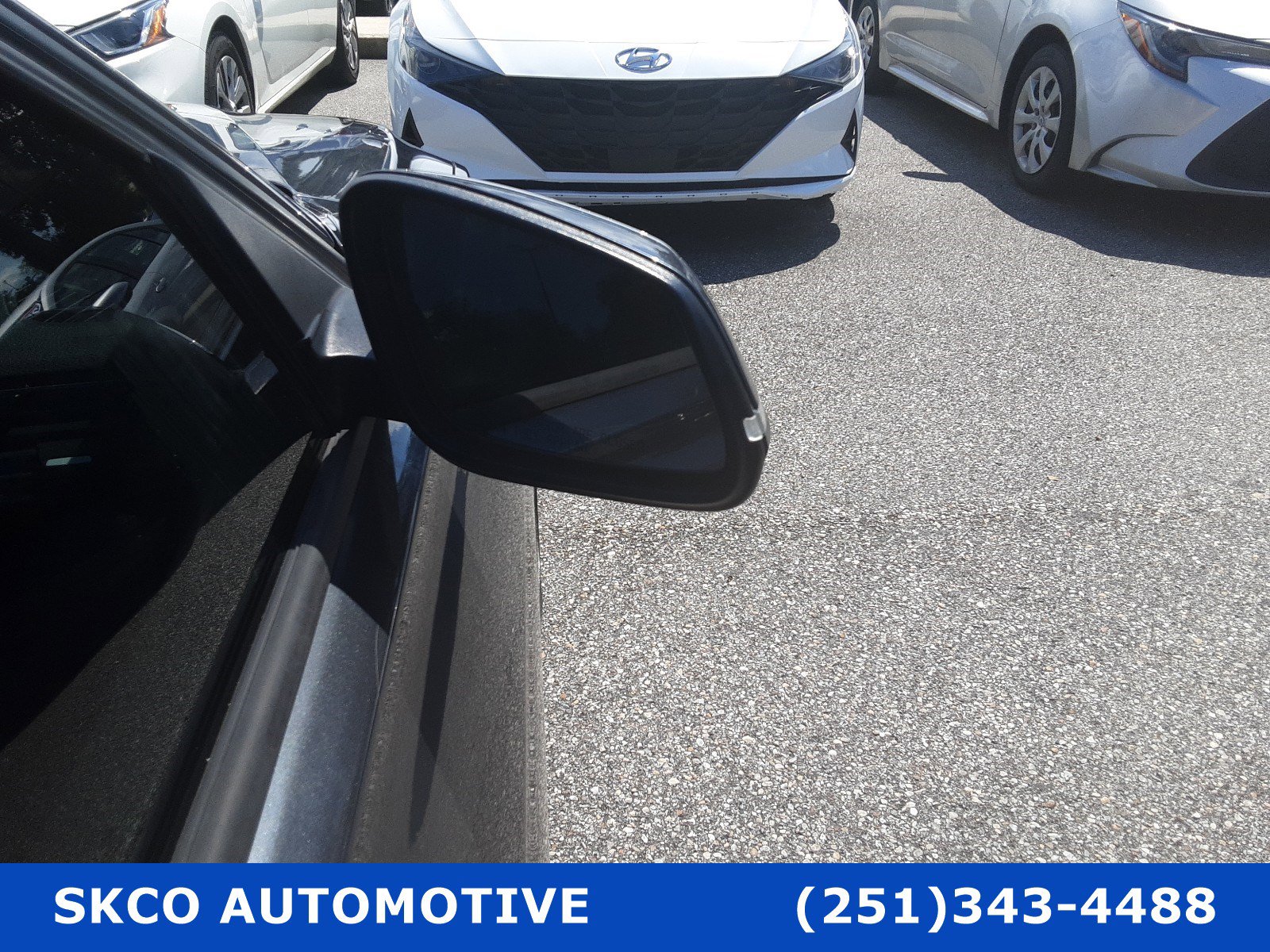 Used 2018 BMW 320i Sedan RWD image 10