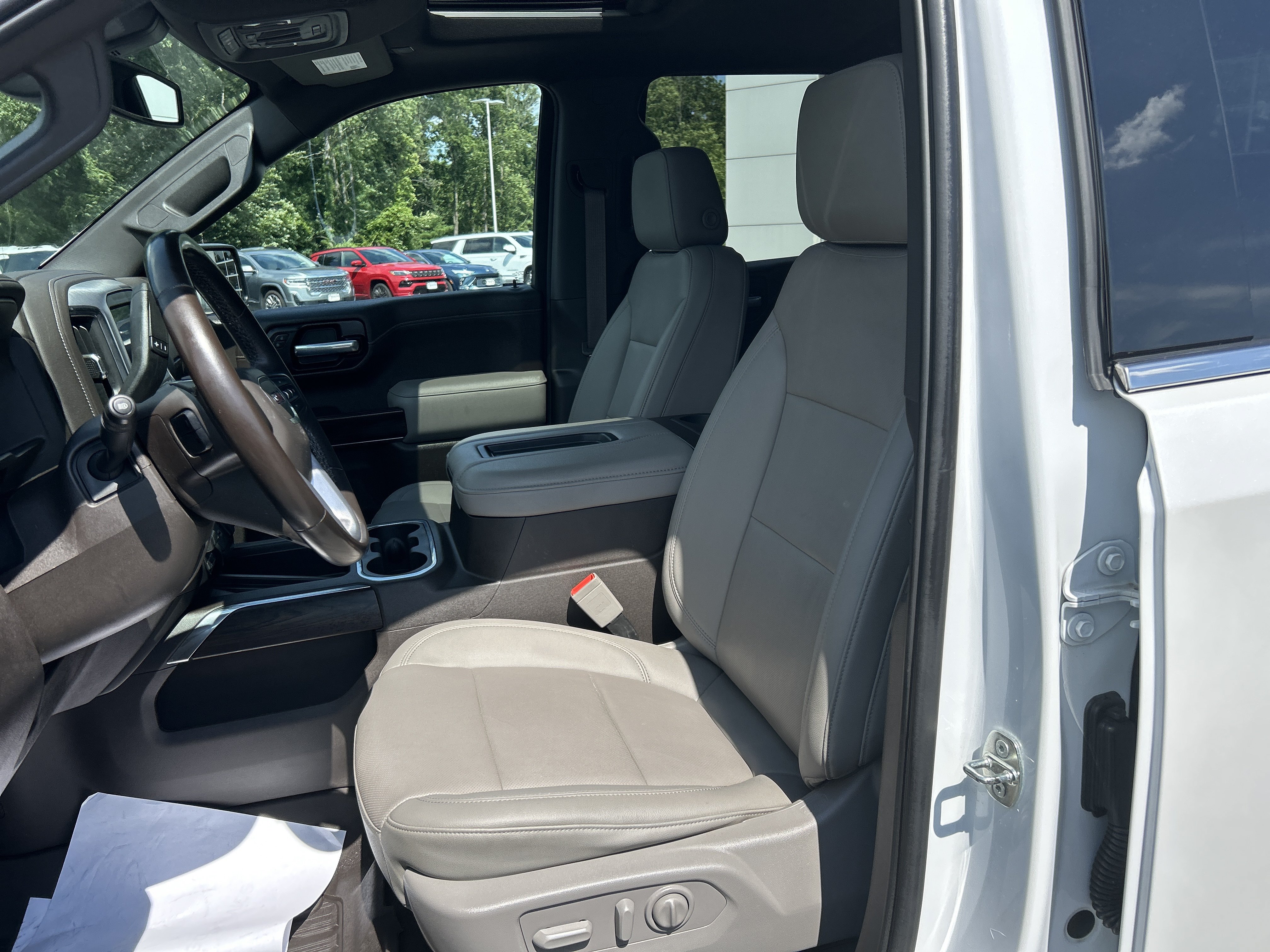 Used 2021 GMC Sierra 1500 SLT w/ SLT Premium Plus Package AWD/4WD image 20