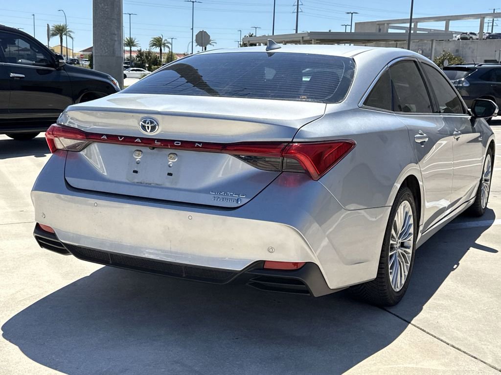 Used 2019 Toyota Avalon Limited w/ Advanced Safety Package FWD image 11