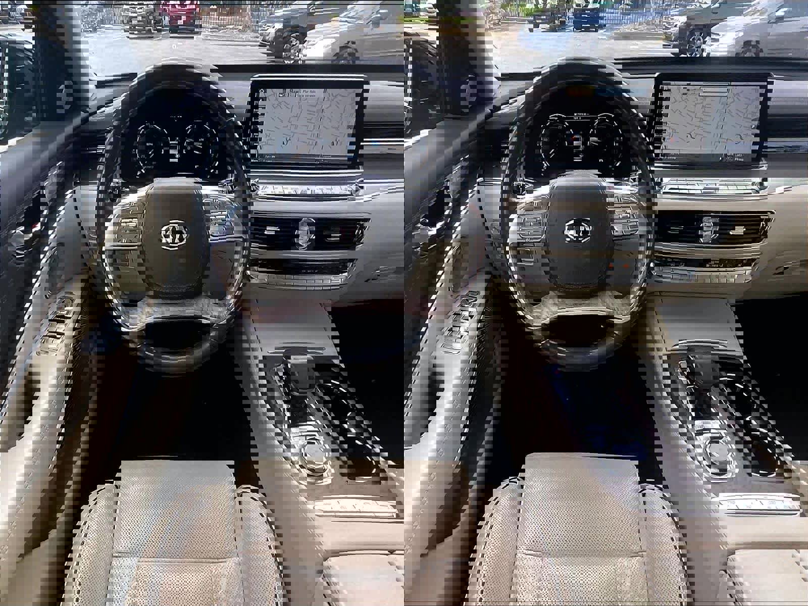 Used 2019 Kia K900 Luxury w/ VIP Package image 7